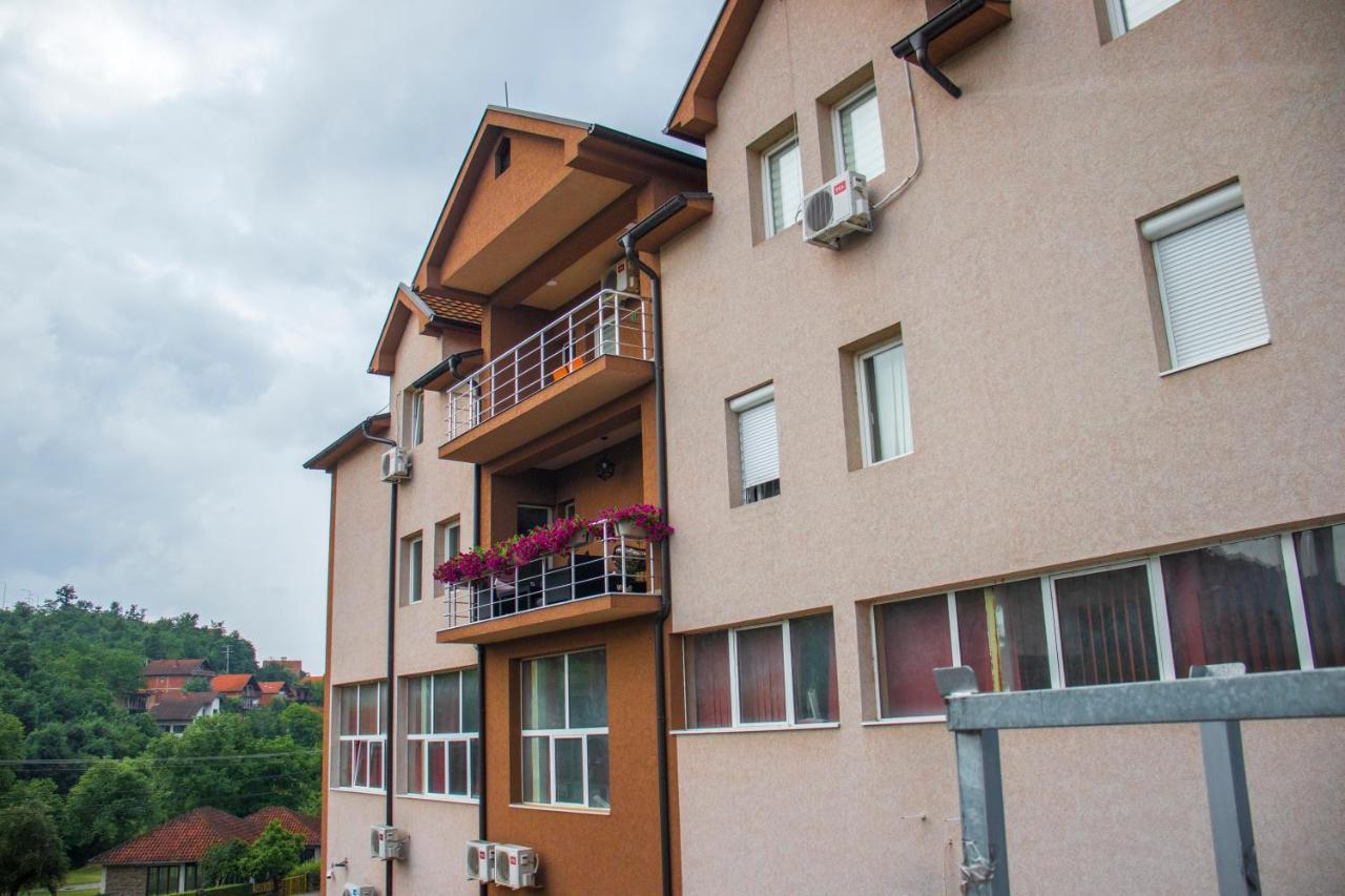 Apartmani Vrla Vladicin Han Exterior photo